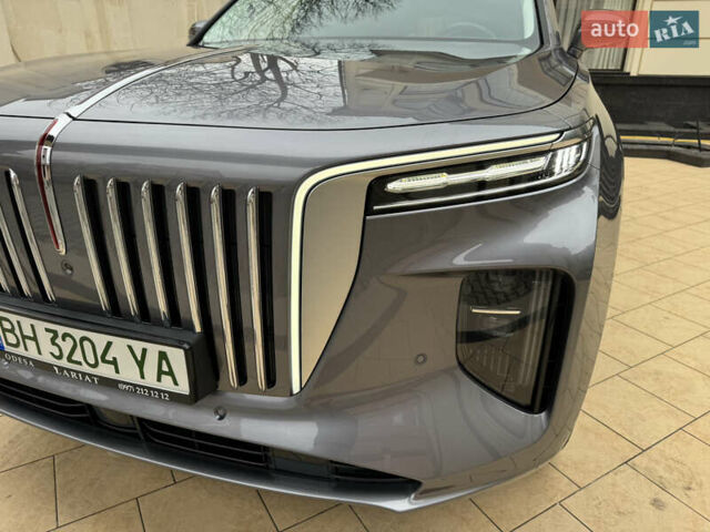 Серый Hongqi E-HS9, объемом двигателя 0 л и пробегом 24 тыс. км за 46000 $, фото 6 на Automoto.ua