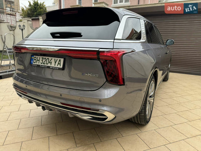 Серый Hongqi E-HS9, объемом двигателя 0 л и пробегом 24 тыс. км за 46000 $, фото 1 на Automoto.ua