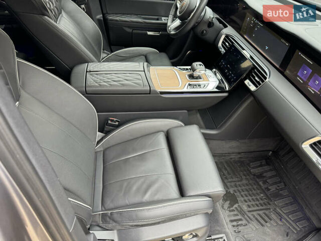 Серый Hongqi E-HS9, объемом двигателя 0 л и пробегом 24 тыс. км за 46000 $, фото 18 на Automoto.ua