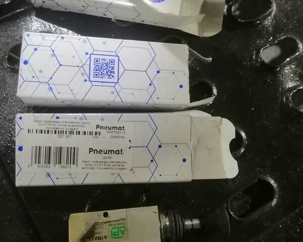 Черный Hoynor Mk7 2, объемом двигателя 0 л и пробегом 0 тыс. км за 30000 $, фото 10 на Automoto.ua