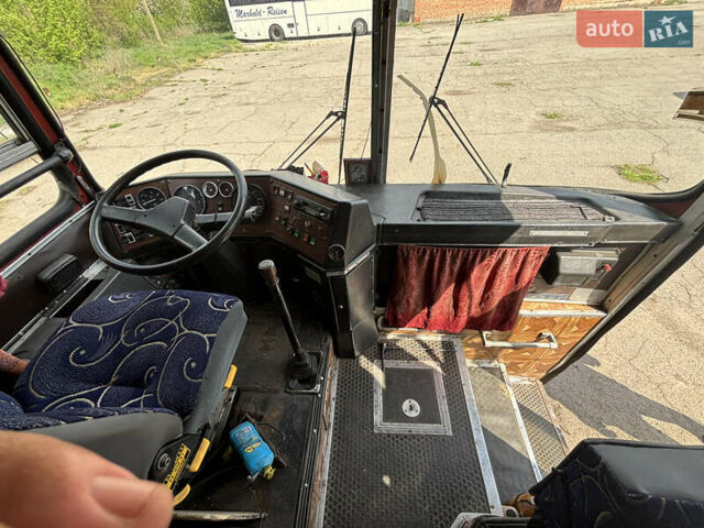 Красный Ikarus 250, объемом двигателя 0 л и пробегом 200 тыс. км за 4200 $, фото 9 на Automoto.ua