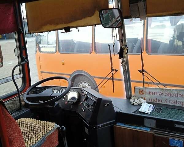 Оранжевый Ikarus 256, объемом двигателя 0 л и пробегом 500 тыс. км за 5000 $, фото 1 на Automoto.ua