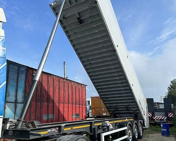 Серый Inter Cars NW, объемом двигателя 0 л и пробегом 777 тыс. км за 38700 $, фото 4 на Automoto.ua