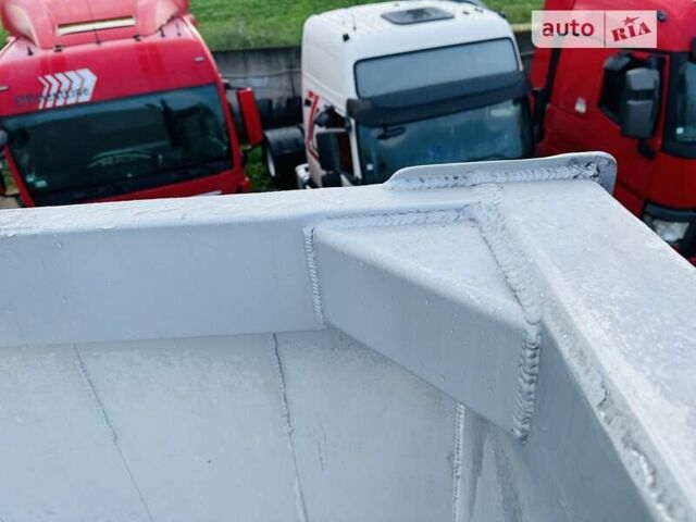 Серый Inter Cars NW, объемом двигателя 0 л и пробегом 777 тыс. км за 38700 $, фото 3 на Automoto.ua