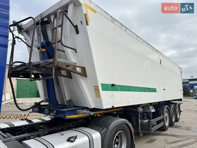 Серый Inter Cars NW, объемом двигателя 0 л и пробегом 100 тыс. км за 22700 $, фото 8 на Automoto.ua