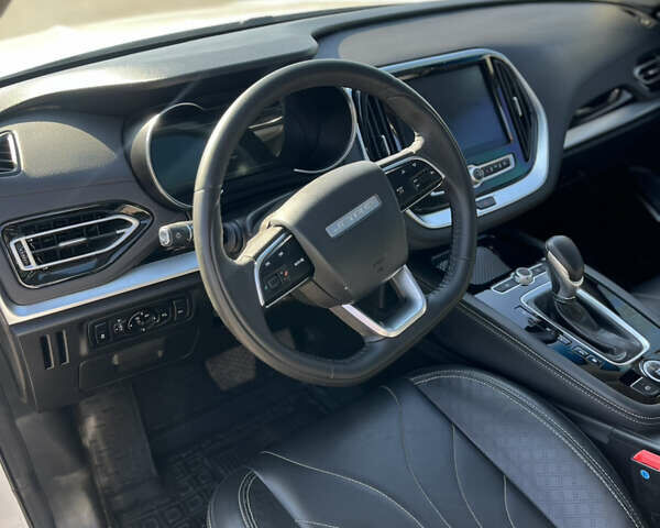 Белый Jetour X70, объемом двигателя 1.5 л и пробегом 35 тыс. км за 14250 $, фото 12 на Automoto.ua