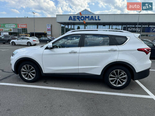 Белый Jetour X70, объемом двигателя 1.5 л и пробегом 48 тыс. км за 15500 $, фото 2 на Automoto.ua