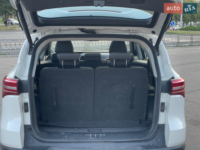 Білий Jetour X70, об'ємом двигуна 1.5 л та пробігом 44 тис. км за 16200 $, фото 24 на Automoto.ua