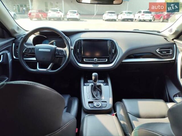 Белый Jetour X70, объемом двигателя 1.5 л и пробегом 42 тыс. км за 15000 $, фото 5 на Automoto.ua