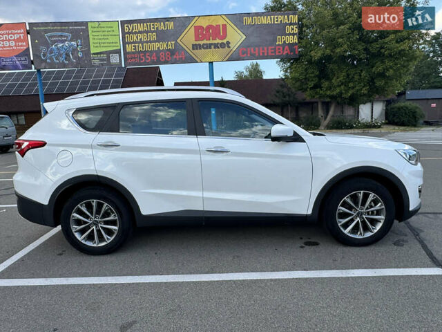 Белый Jetour X70, объемом двигателя 1.5 л и пробегом 48 тыс. км за 15500 $, фото 10 на Automoto.ua