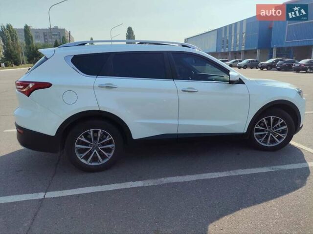 Белый Jetour X70, объемом двигателя 1.5 л и пробегом 42 тыс. км за 15000 $, фото 2 на Automoto.ua