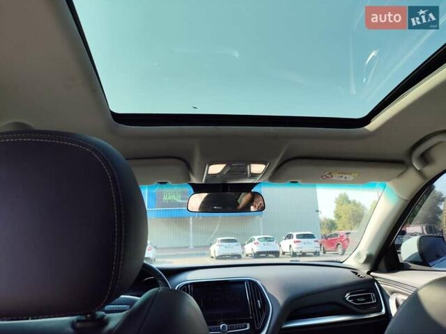 Белый Jetour X70, объемом двигателя 1.5 л и пробегом 42 тыс. км за 15000 $, фото 6 на Automoto.ua