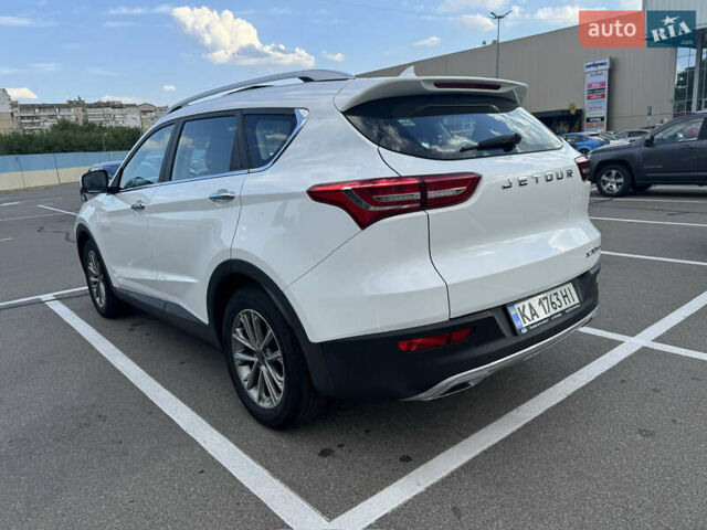 Белый Jetour X70, объемом двигателя 1.5 л и пробегом 48 тыс. км за 15500 $, фото 5 на Automoto.ua