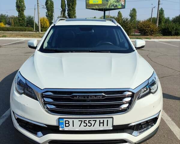 Белый Jetour X70, объемом двигателя 1.5 л и пробегом 42 тыс. км за 15000 $, фото 3 на Automoto.ua