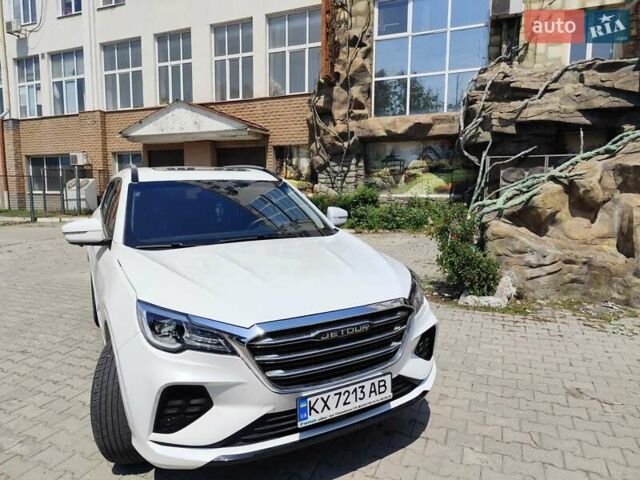 Білий Jetour X70, об'ємом двигуна 1.5 л та пробігом 11 тис. км за 15900 $, фото 8 на Automoto.ua