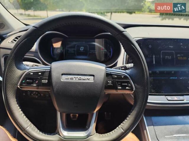 Білий Jetour X70, об'ємом двигуна 1.5 л та пробігом 11 тис. км за 15900 $, фото 3 на Automoto.ua