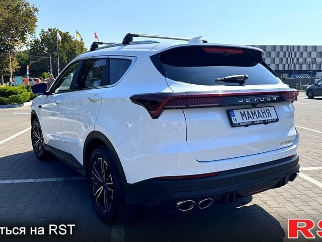 Белый Jetour X70, объемом двигателя 1.6 л и пробегом 11 тыс. км за 26000 $, фото 4 на Automoto.ua