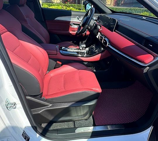 Белый Jetour X70, объемом двигателя 1.6 л и пробегом 11 тыс. км за 26000 $, фото 10 на Automoto.ua