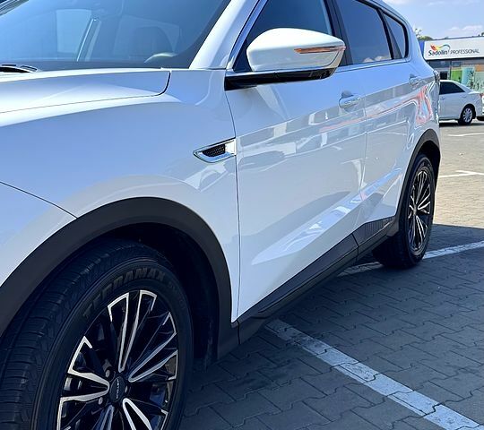 Белый Jetour X70, объемом двигателя 1.6 л и пробегом 11 тыс. км за 26000 $, фото 2 на Automoto.ua