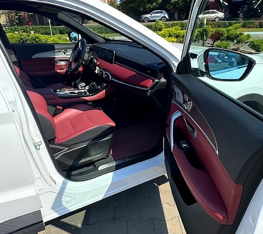 Белый Jetour X70, объемом двигателя 1.6 л и пробегом 11 тыс. км за 26000 $, фото 6 на Automoto.ua