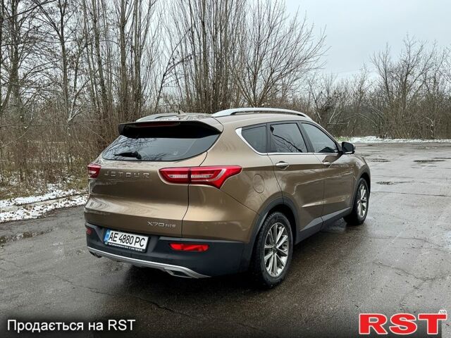 Бежевый Jetour X70, объемом двигателя 1.5 л и пробегом 98 тыс. км за 13500 $, фото 6 на Automoto.ua