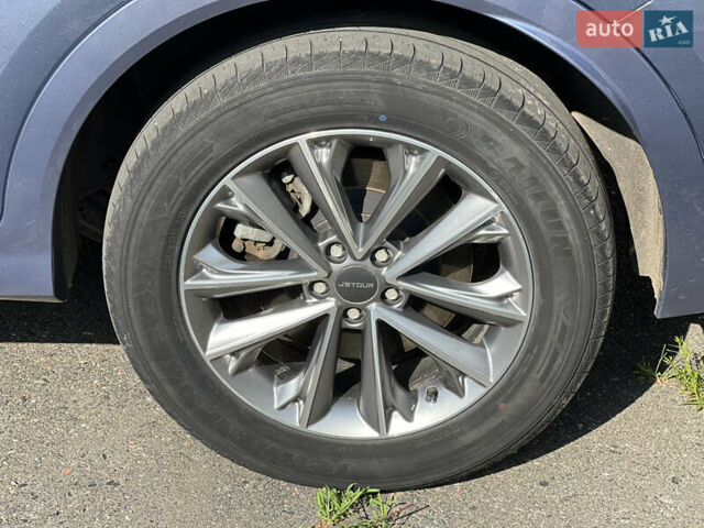 Серый Jetour X70, объемом двигателя 1.5 л и пробегом 87 тыс. км за 14200 $, фото 5 на Automoto.ua
