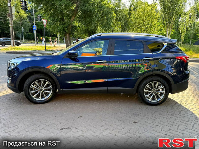 Синий Jetour X70, объемом двигателя 1.5 л и пробегом 76 тыс. км за 14300 $, фото 2 на Automoto.ua