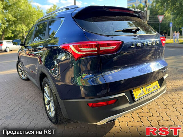 Синий Jetour X70, объемом двигателя 1.5 л и пробегом 76 тыс. км за 14300 $, фото 3 на Automoto.ua