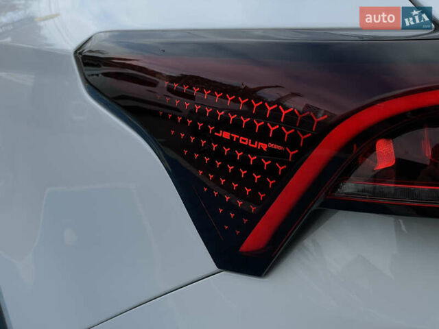 Белый Jetour X70 Plus, объемом двигателя 1.6 л и пробегом 40 тыс. км за 26900 $, фото 11 на Automoto.ua