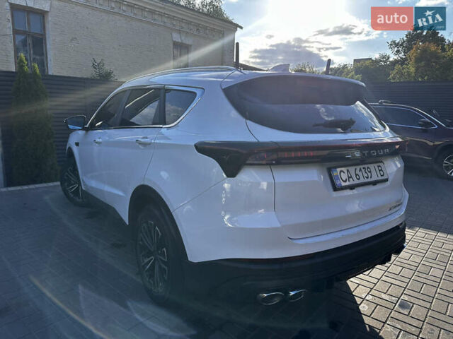 Белый Jetour X70 Plus, объемом двигателя 1.6 л и пробегом 27 тыс. км за 25699 $, фото 2 на Automoto.ua