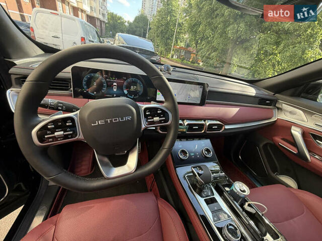 Черный Jetour X70 Plus, объемом двигателя 1.6 л и пробегом 12 тыс. км за 24000 $, фото 3 на Automoto.ua