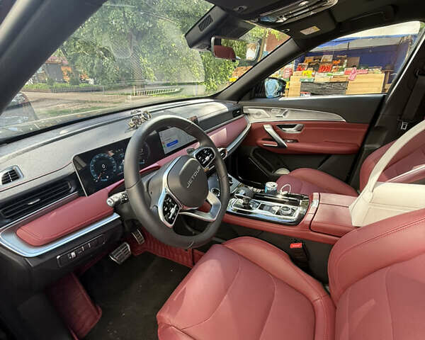 Черный Jetour X70 Plus, объемом двигателя 1.6 л и пробегом 12 тыс. км за 24000 $, фото 4 на Automoto.ua