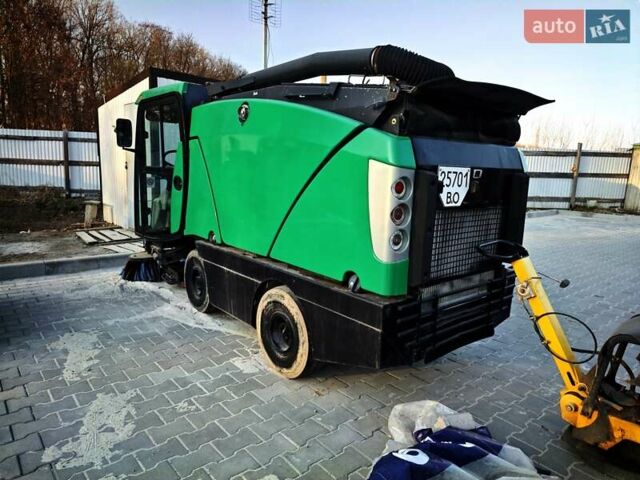 Зеленый Johnston Sweepers 142A101T, объемом двигателя 3 л и пробегом 3 тыс. км за 25000 $, фото 7 на Automoto.ua