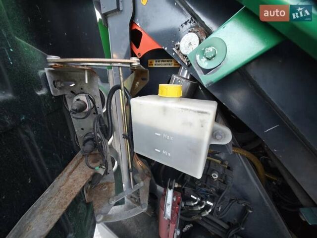 Зеленый Johnston Sweepers 142A101T, объемом двигателя 3 л и пробегом 3 тыс. км за 25000 $, фото 29 на Automoto.ua