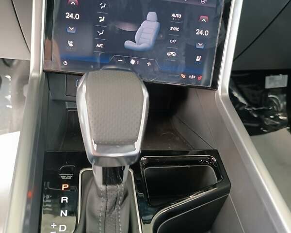 Белый KG Mobility Torres, объемом двигателя 1.5 л и пробегом 1 тыс. км за 34981 $, фото 8 на Automoto.ua