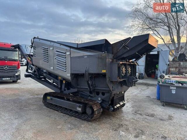 Komplet Krokodile K-JC, объемом двигателя 0 л и пробегом 0 тыс. км за 185000 $, фото 5 на Automoto.ua