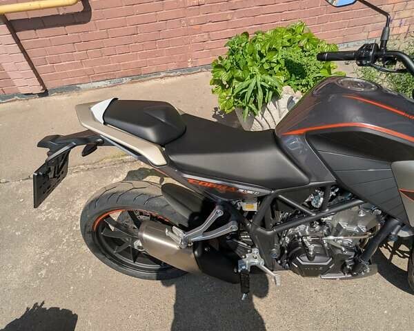 Оранжевый Kove 321R, объемом двигателя 0.35 л и пробегом 2 тыс. км за 3950 $, фото 6 на Automoto.ua