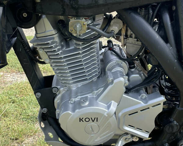 Kovi 250 Advance 2023 в Черновцах на Automoto.ua Черный Kovi 250 Advance, объемом двигателя 0.25 л и пробегом 3 тыс. км за 1750 $, фото 8 на Automoto.ua