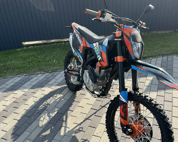 Kovi 250 Advance 2025 в Киеве на Automoto.ua Черный Kovi 250 Advance, объемом двигателя 0.25 л и пробегом 2 тыс. км за 1889 $, фото 4 на Automoto.ua