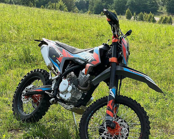 Kovi 250 Advance 2025 в Долине на Automoto.ua Серый Kovi 250 Advance, объемом двигателя 0.25 л и пробегом 2 тыс. км за 1950 $, фото 4 на Automoto.ua