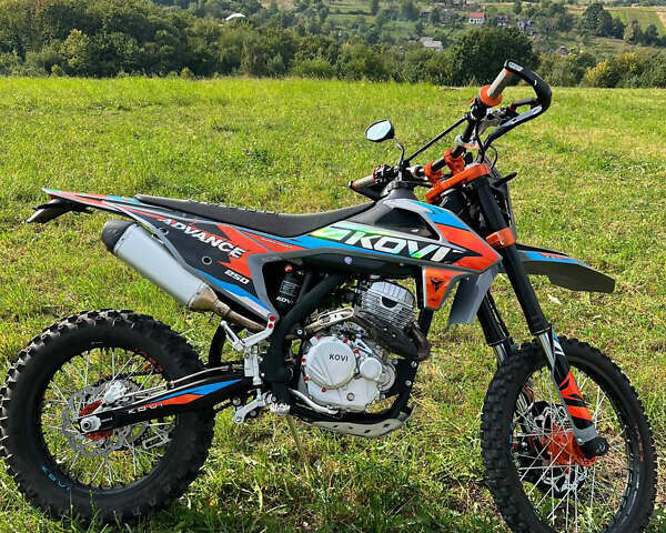 Kovi 250 Advance 2025 в Долине на Automoto.ua Серый Kovi 250 Advance, объемом двигателя 0.25 л и пробегом 2 тыс. км за 1950 $, фото 3 на Automoto.ua