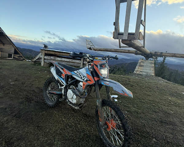 Kovi 250 Advance 2025 в Надворной на Automoto.ua Серый Kovi 250 Advance, объемом двигателя 0.25 л и пробегом 600 тыс. км за 1950 $, фото 2 на Automoto.ua