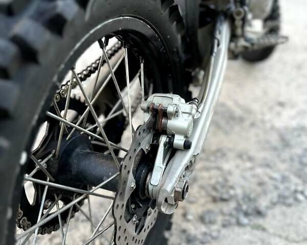 Kovi 250 Lite 4T 2021 у Рівному на Automoto.ua Білий Kovi 250 Lite 4T, об'ємом двигуна 0.25 л та пробігом 5 тис. км за 1750 $, фото 6 на Automoto.ua