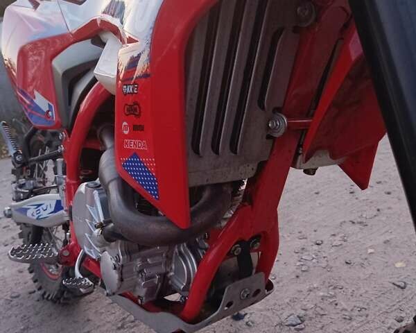 Красный Kovi 300, объемом двигателя 0 л и пробегом 7 тыс. км за 2000 $, фото 9 на Automoto.ua