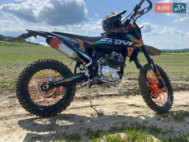 Kovi 300 Advance 2024 в Здолбунове на Automoto.ua Черный Kovi 300 Advance, объемом двигателя 0.75 л и пробегом 1 тыс. км за 2100 $, фото 17 на Automoto.ua