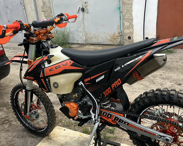 Красный Kovi 300 Pro S, объемом двигателя 0.3 л и пробегом 4 тыс. км за 2700 $, фото 3 на Automoto.ua