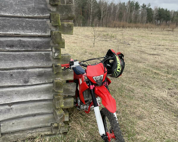 Красный Kovi Max 300, объемом двигателя 0.3 л и пробегом 5 тыс. км за 1999 $, фото 5 на Automoto.ua