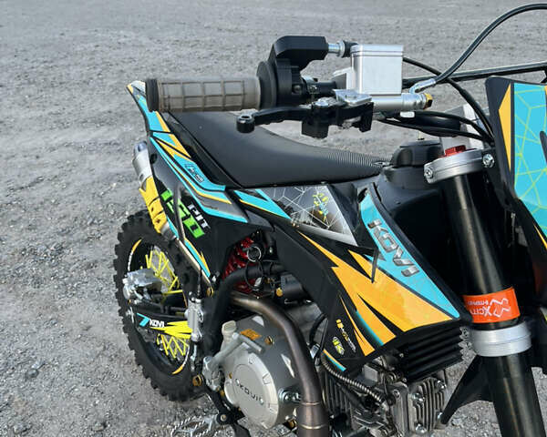 Kovi Pit 150 2025 в Хмельницком на Automoto.ua Желтый Kovi Pit 150, объемом двигателя 0.15 л и пробегом 40 тыс. км за 1200 $, фото 4 на Automoto.ua