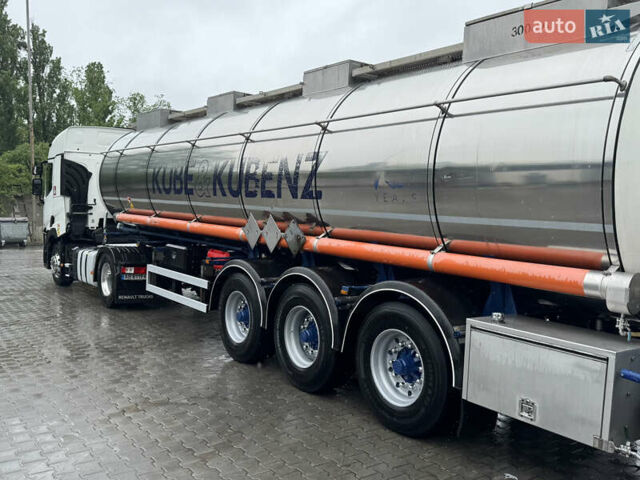 LAG D3 2000 у Вінниці на Automoto.ua Синій LAG D3, об'ємом двигуна 0 л та пробігом 0 тис. км за 54500 $, фото 2 на Automoto.ua