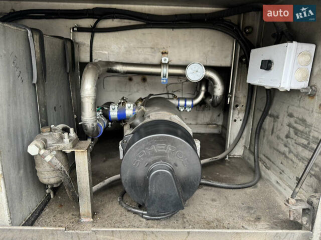 LAG D3 2000 у Вінниці на Automoto.ua Синій LAG D3, об'ємом двигуна 0 л та пробігом 0 тис. км за 54500 $, фото 15 на Automoto.ua